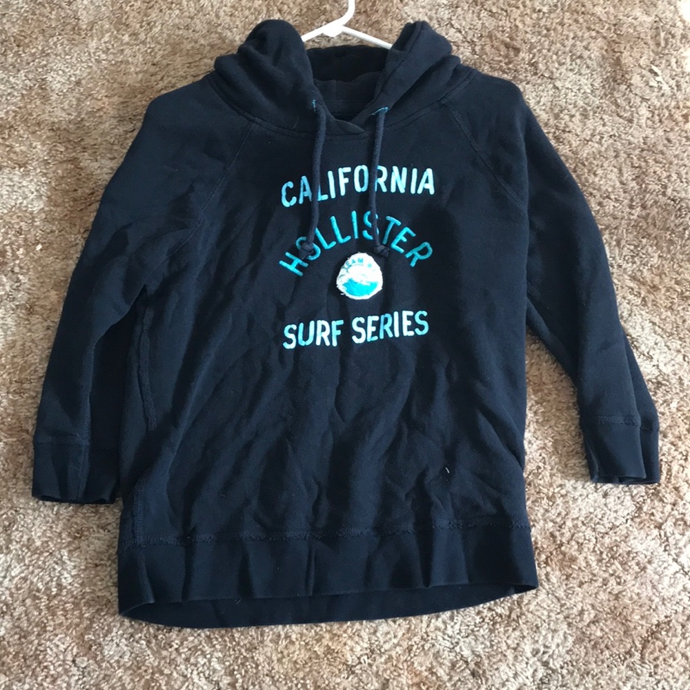 Blue Hollister surf series sweater
